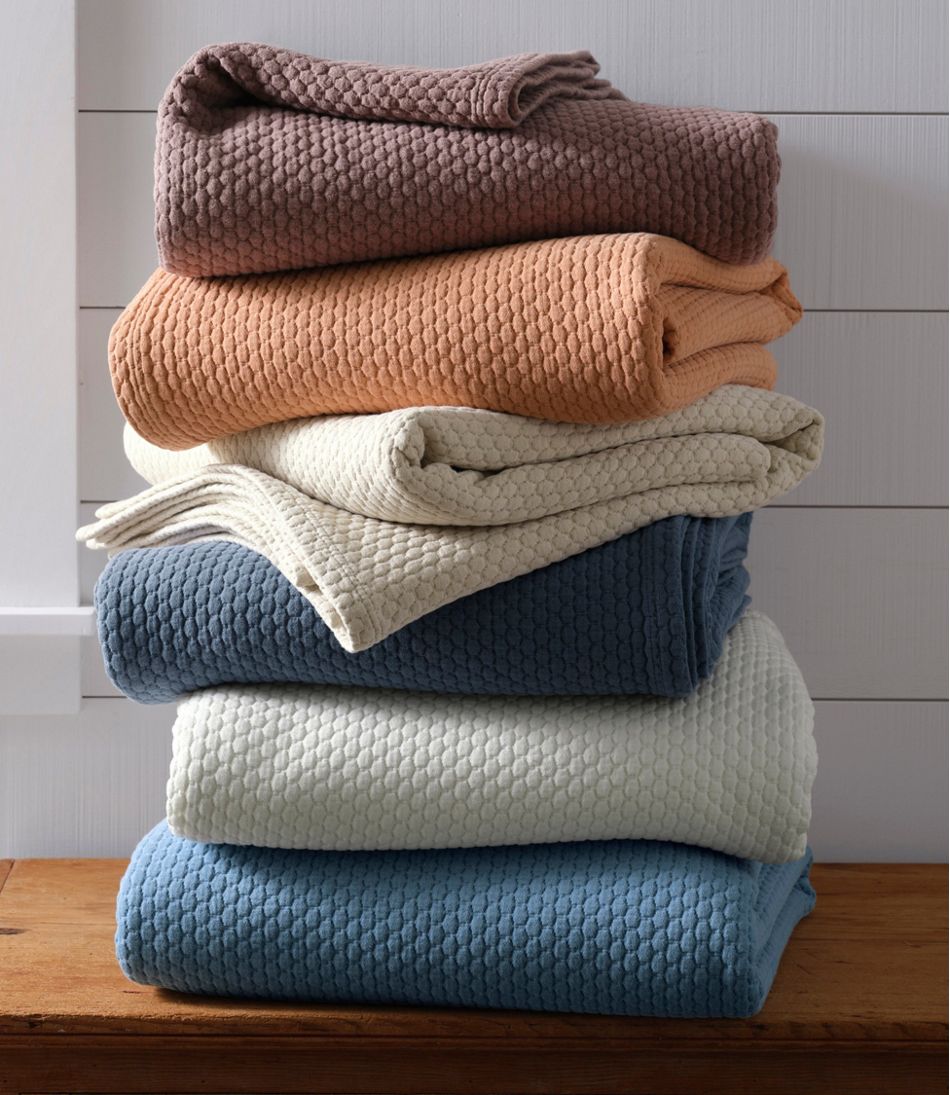 Organic Honeycomb Matelass?? Coverlet - Image 7