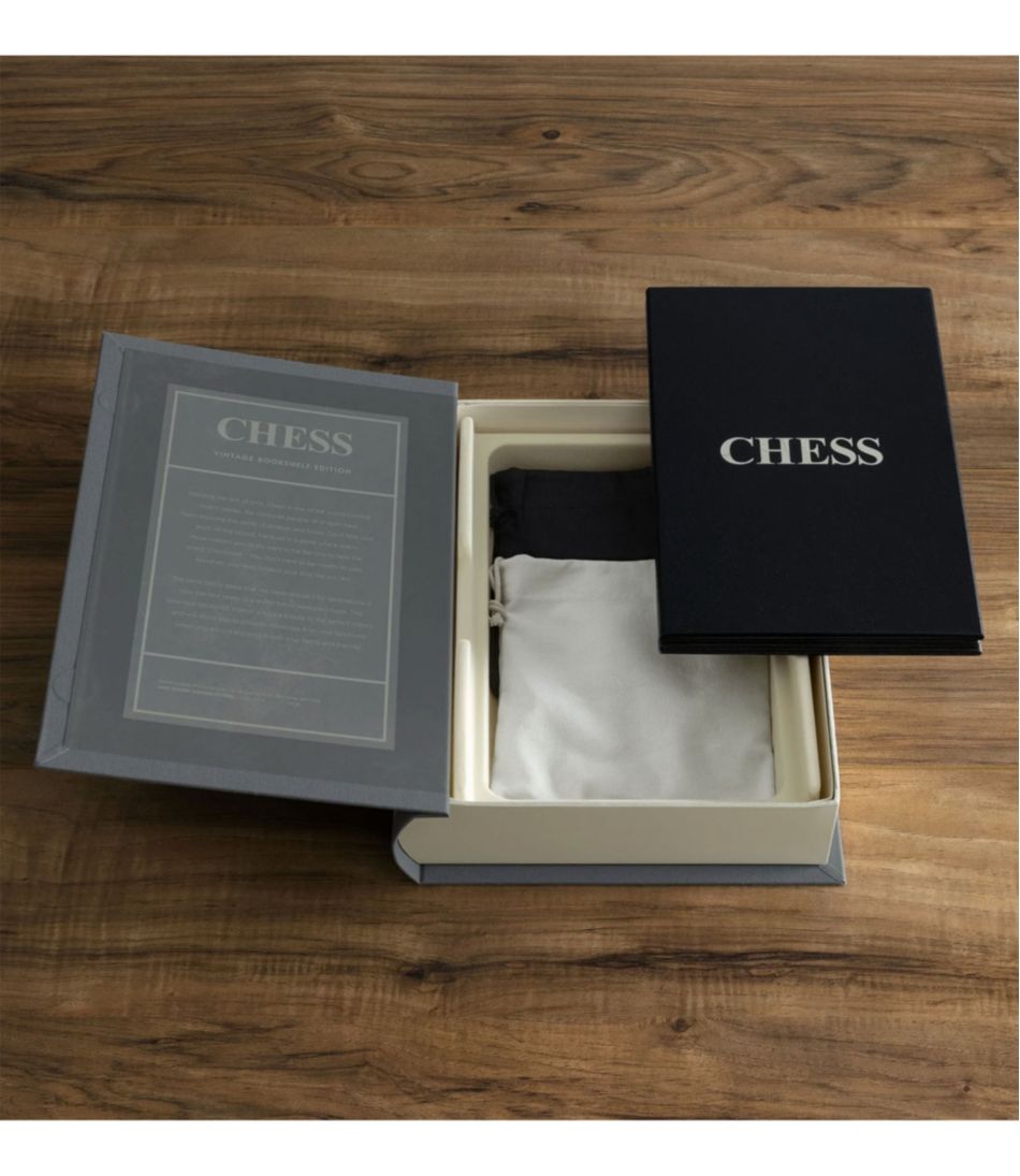 Chess Vintage Bookshelf Game - Image 4